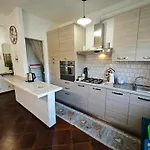 Apartment Finestra Sul